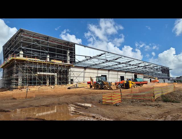 7,282M² WAREHOUSE TO LET IN JET PARK